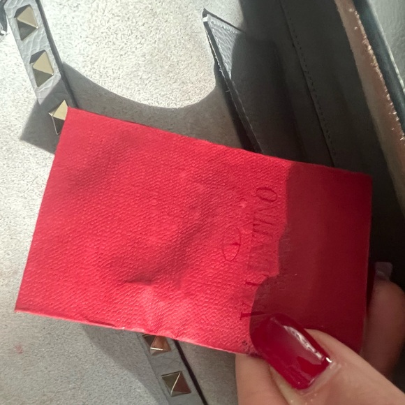 Valentino crossover- perfect outside just makeup inside, can be cleaned - Picture 8 of 8